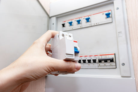 Interrupteur différentiel type A ou AC : quelle différence et lequel choisir ?