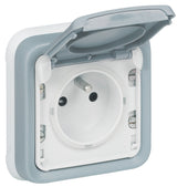 Prise étanche 2P+T 16A + clapet protection IP55 encastré - Plexo - Legrand