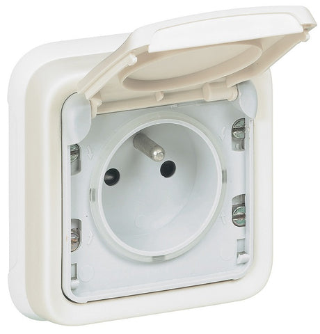 Prise étanche 2P+T 16A + clapet protection IP55 encastré - Plexo - Legrand