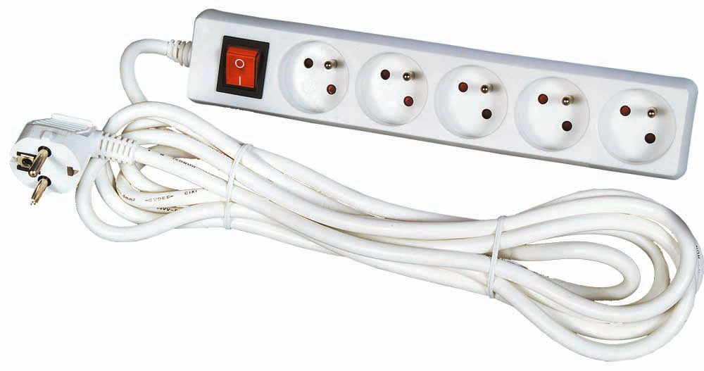 Bloc multiprise avec interrupteur 5 prises 2P+T Cordon H05VV-F 3G1mm² - 1,5m - Dio