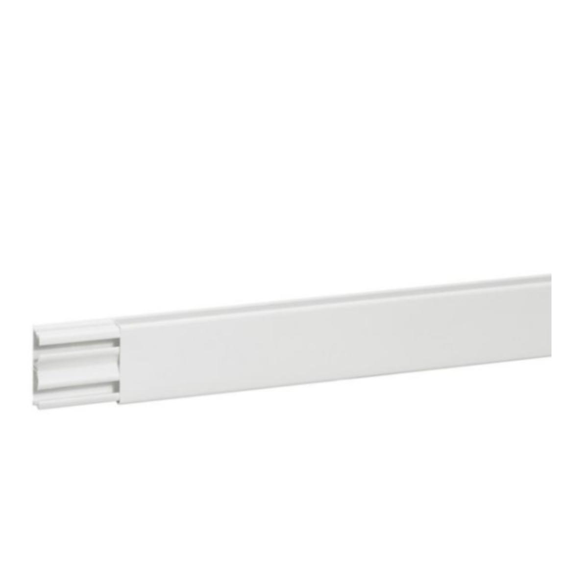 Moulure Blanche de section 40x16mm avec cloison - Legrand