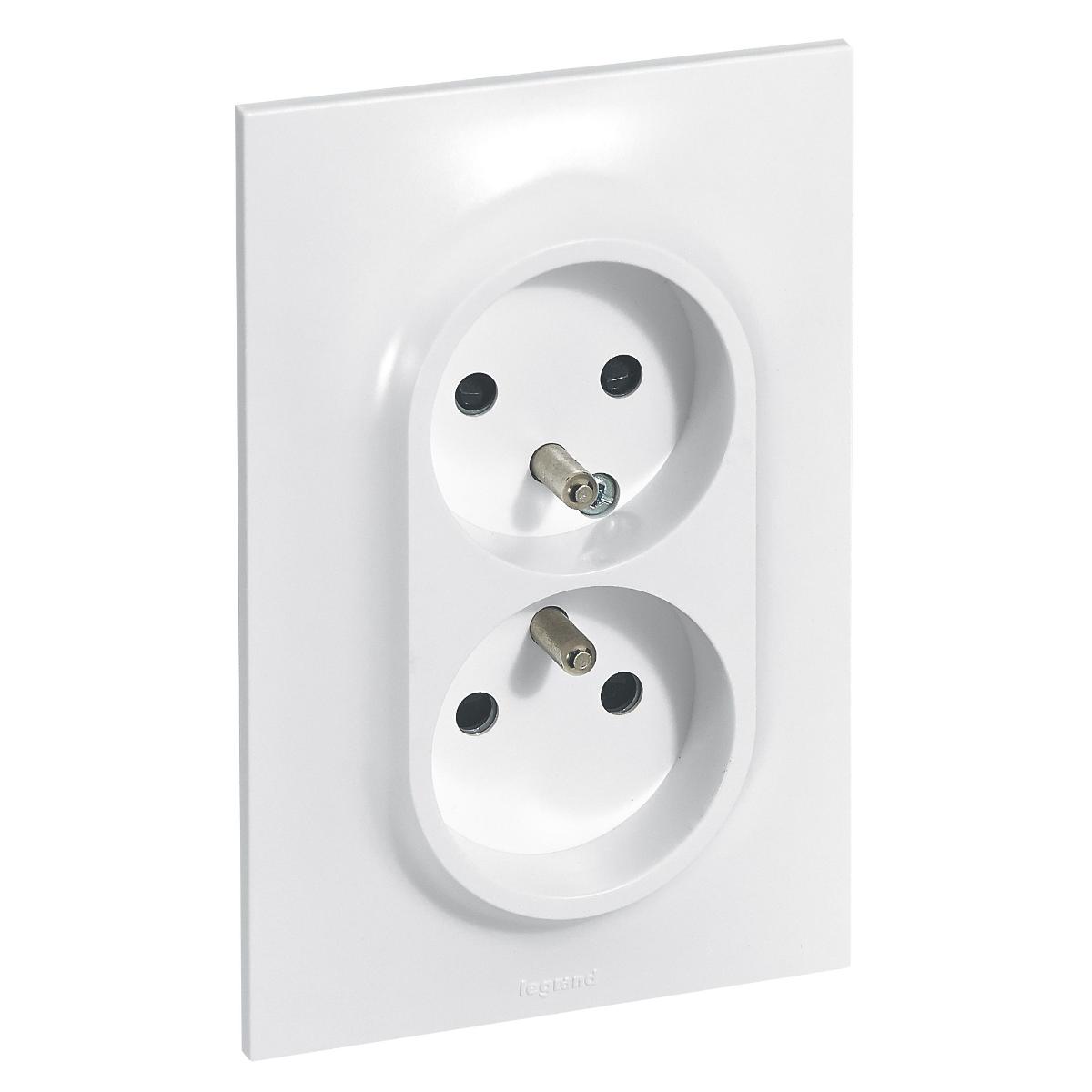 Double prise 2P+T 16A 1 poste précâblée complet - Neptune - blanc - Legrand