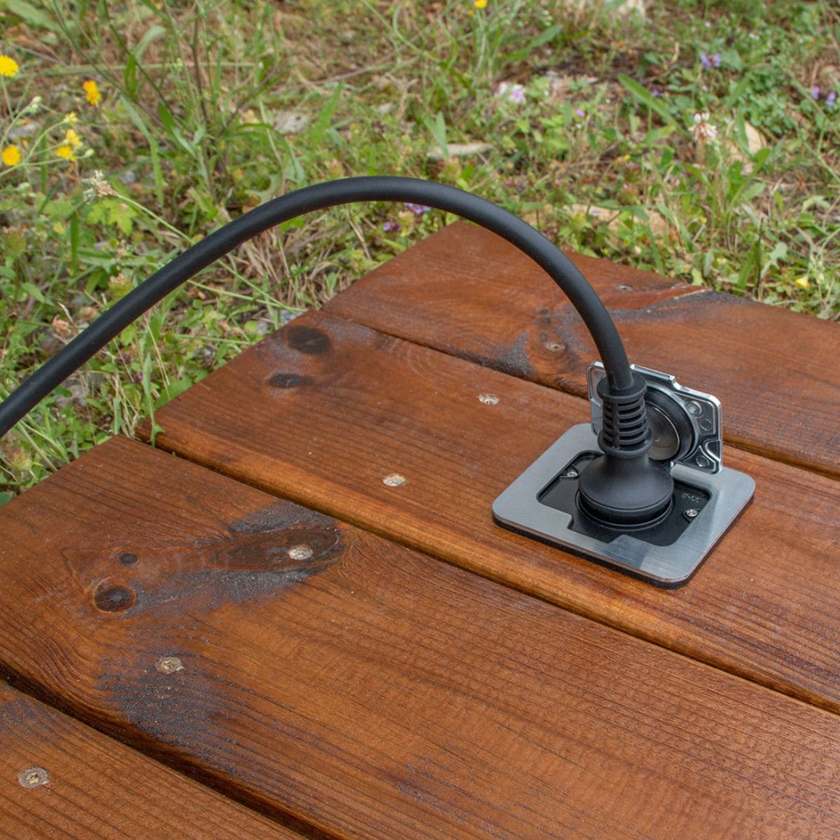 Prise de sol Initiale 16A 2P+T IP55 - Protec