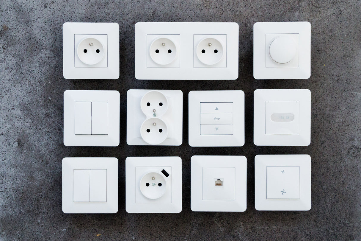 Prise 2P+T + USB 2,4A Artezo - Zenitech