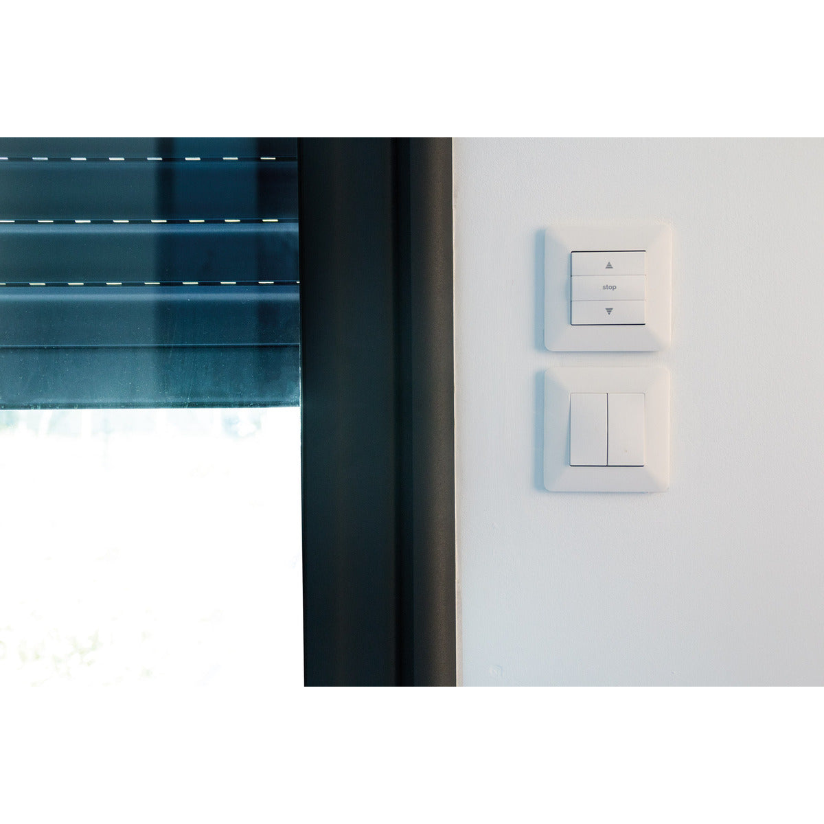 Commande volets roulants 10A - 2300W - Blanc - Artezo - Zenitech