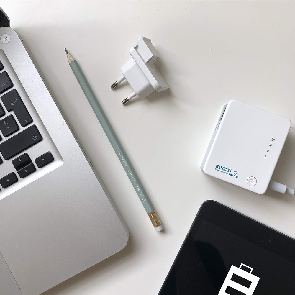 Chargeur USB universel + powerbank intégrée 2600 mAh - Watt and Co