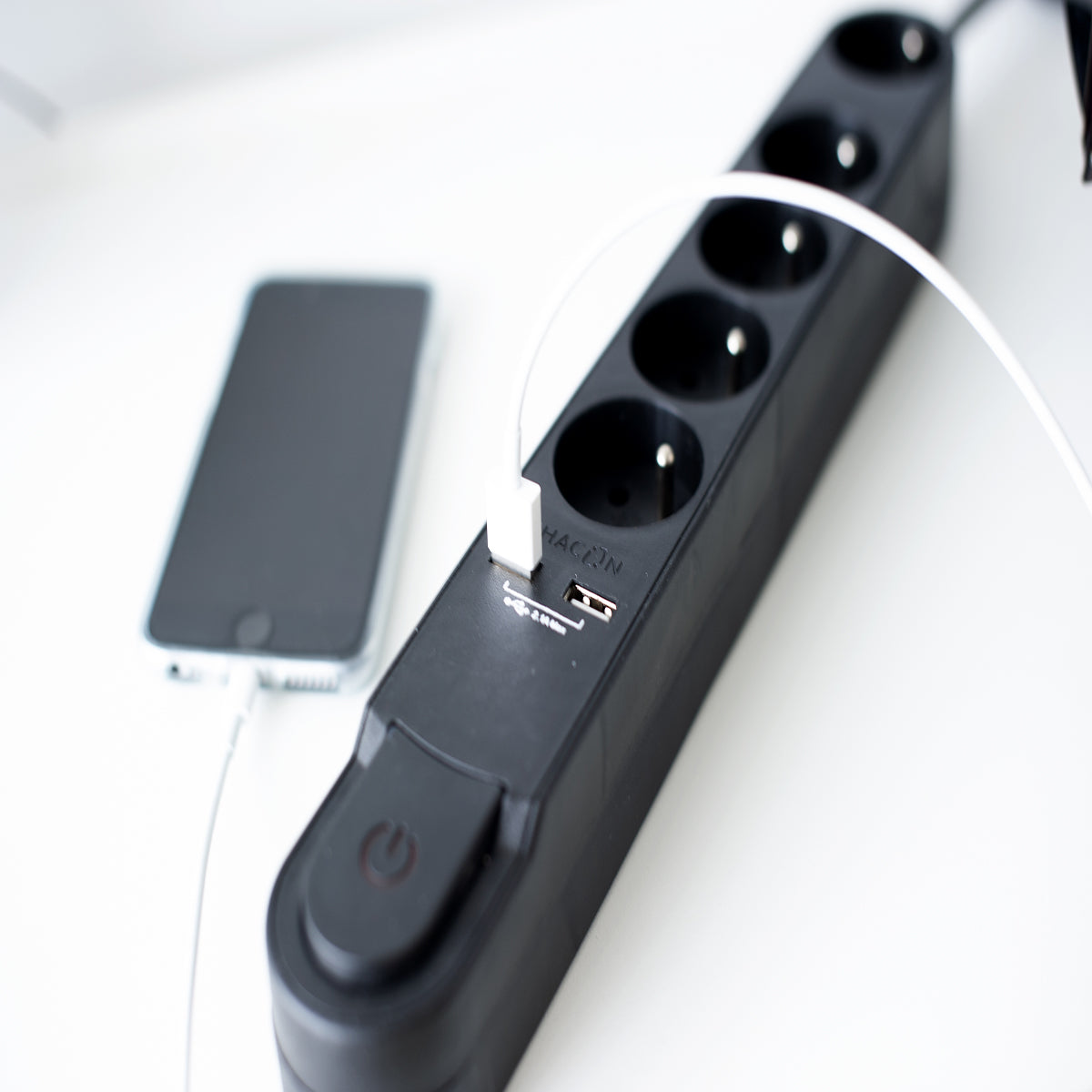 Bloc multiprise Design noir 16A + 2xUSB - Chacon
