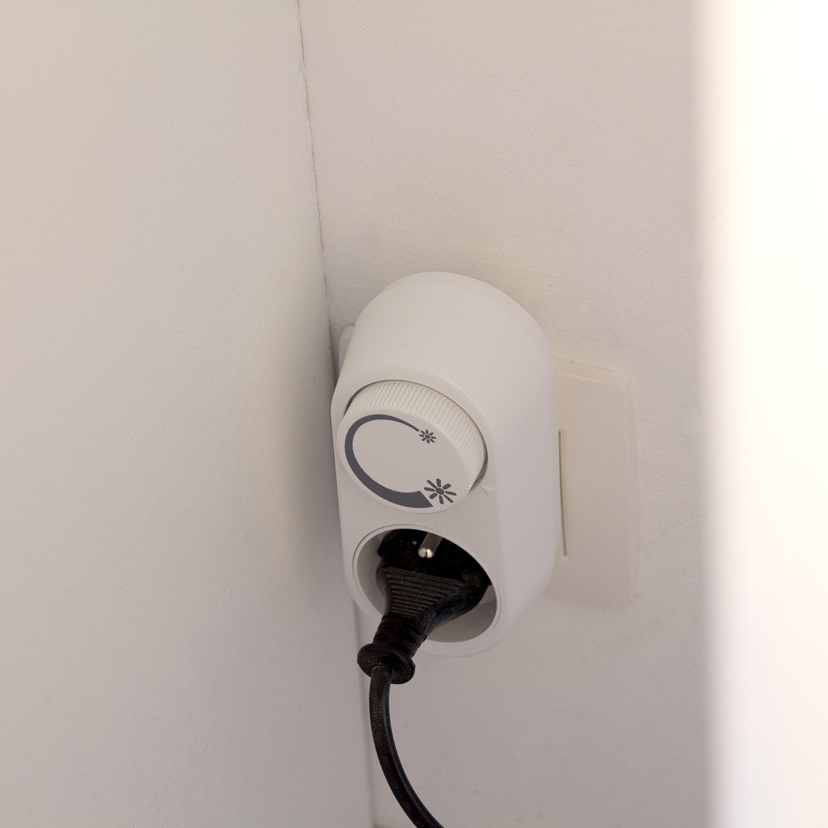 Prise dimmer, réglage de luminosité - Chacon